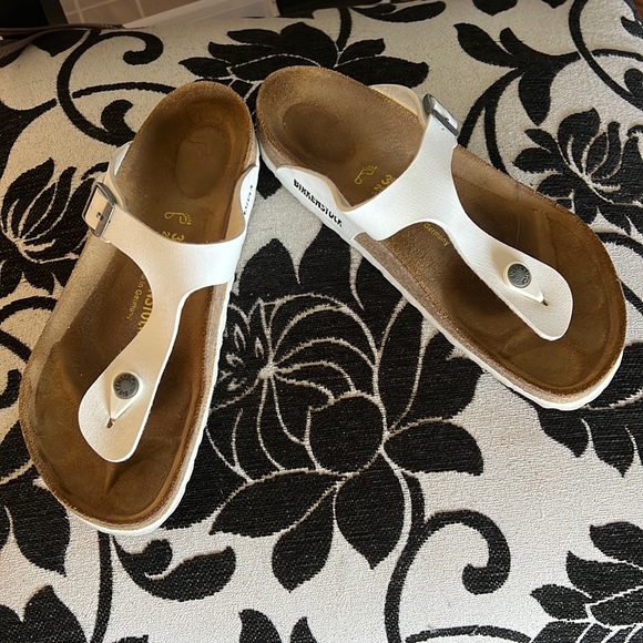 White Giseh Birkenstock Sandal Size 9 - Picture 1 of 2